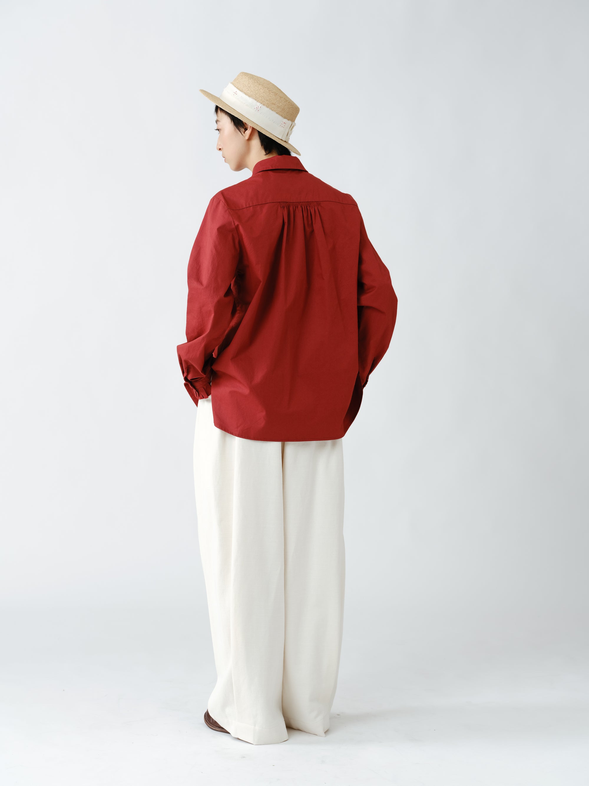 クラシック刺繍シャツ