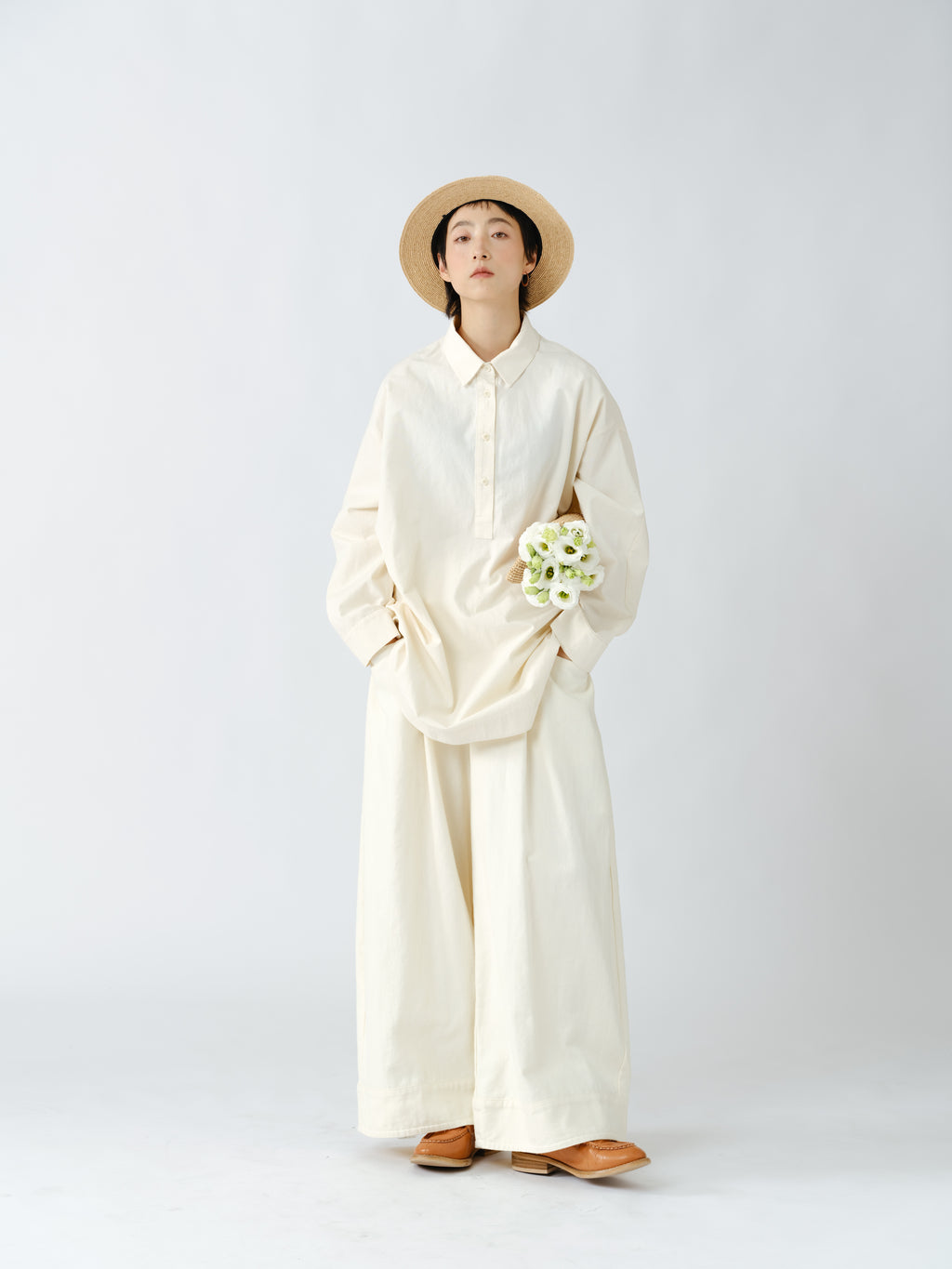 ストレートパンツ