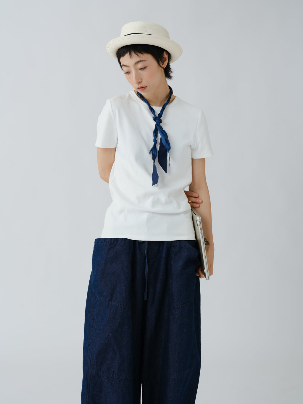細身半袖Tシャツ