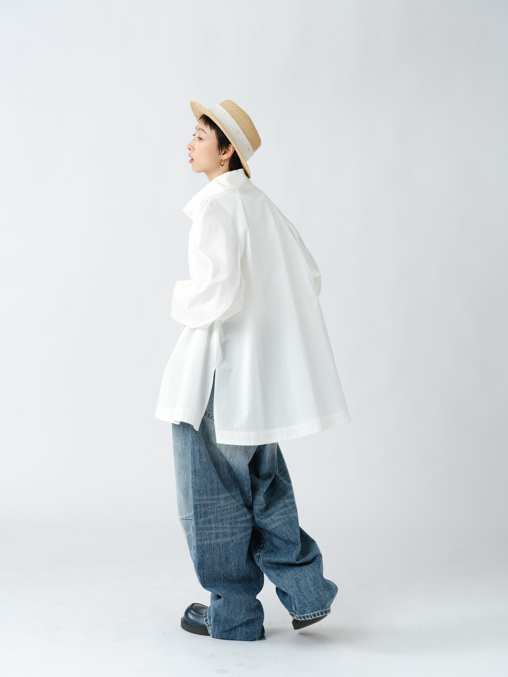 立体裁断デニムパンツ