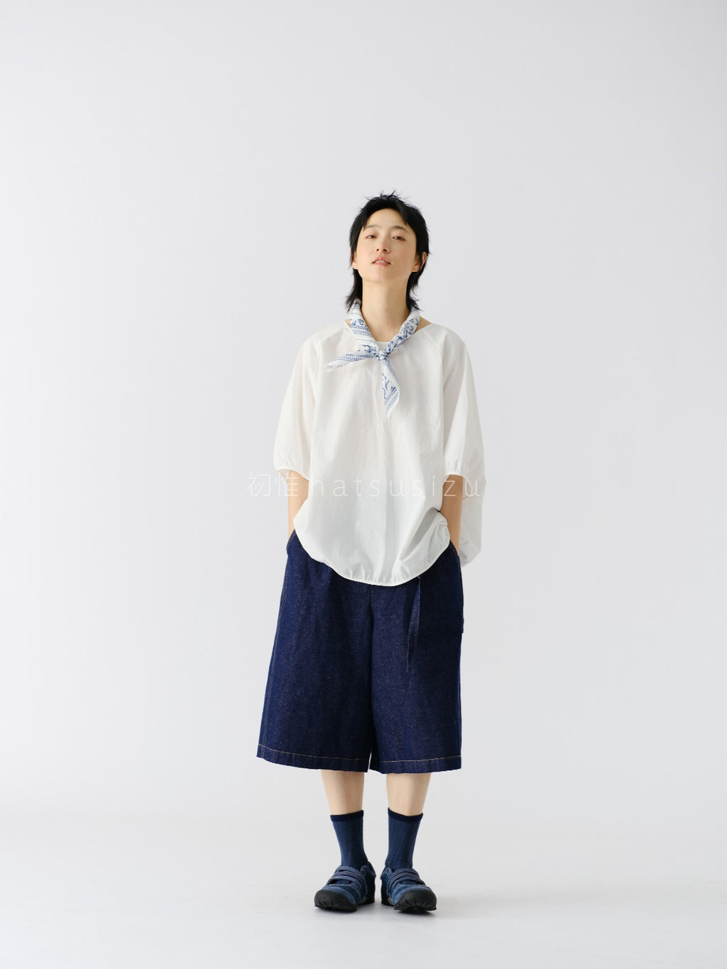 Uネック コットン半袖トップス