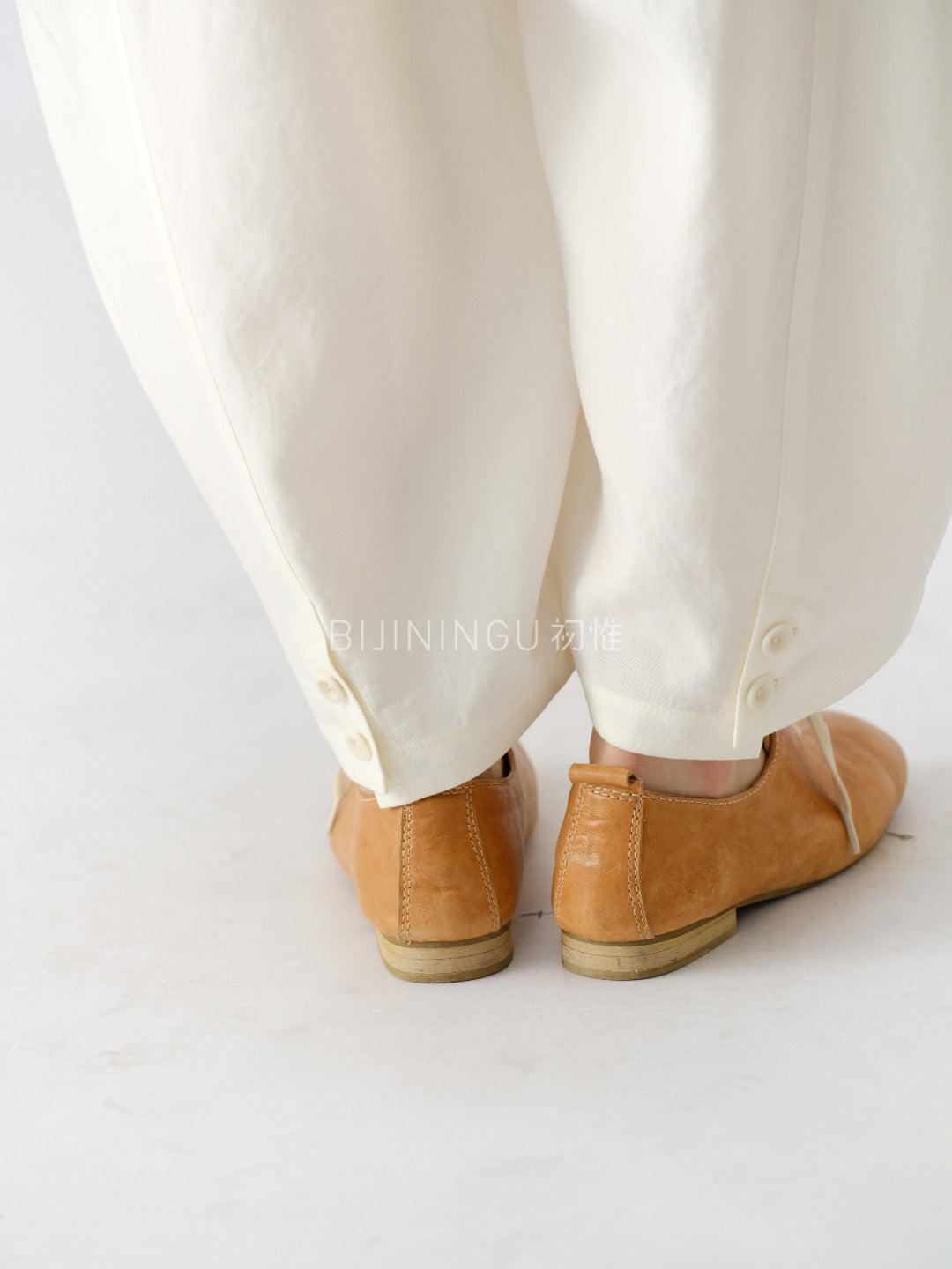 リネンブレンド カーブパンツ