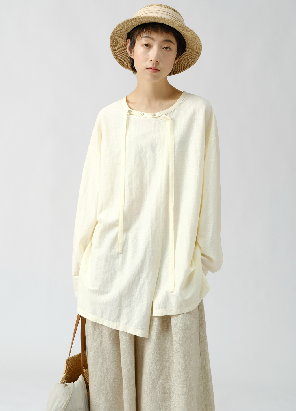 アシンメトリードレープ長袖Tシャツ