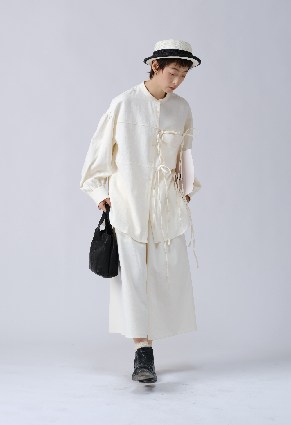 スタンドカラーデザイン紐付きシャツ