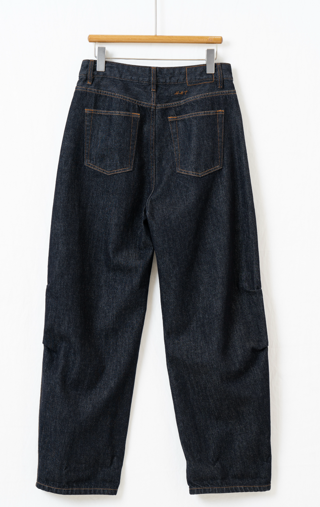 ストレートデニムパンツ