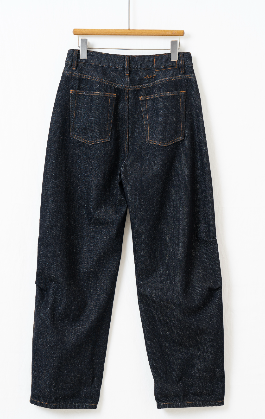 ストレートデニムパンツ