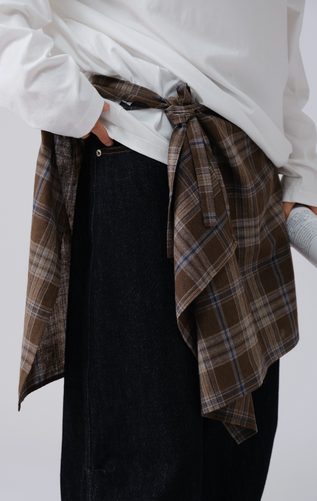 ストレートデニムパンツ