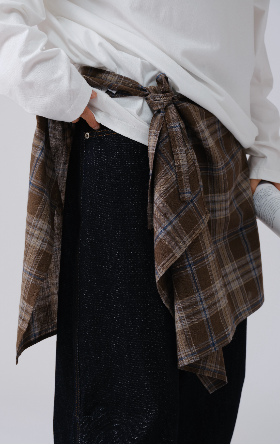 ストレートデニムパンツ