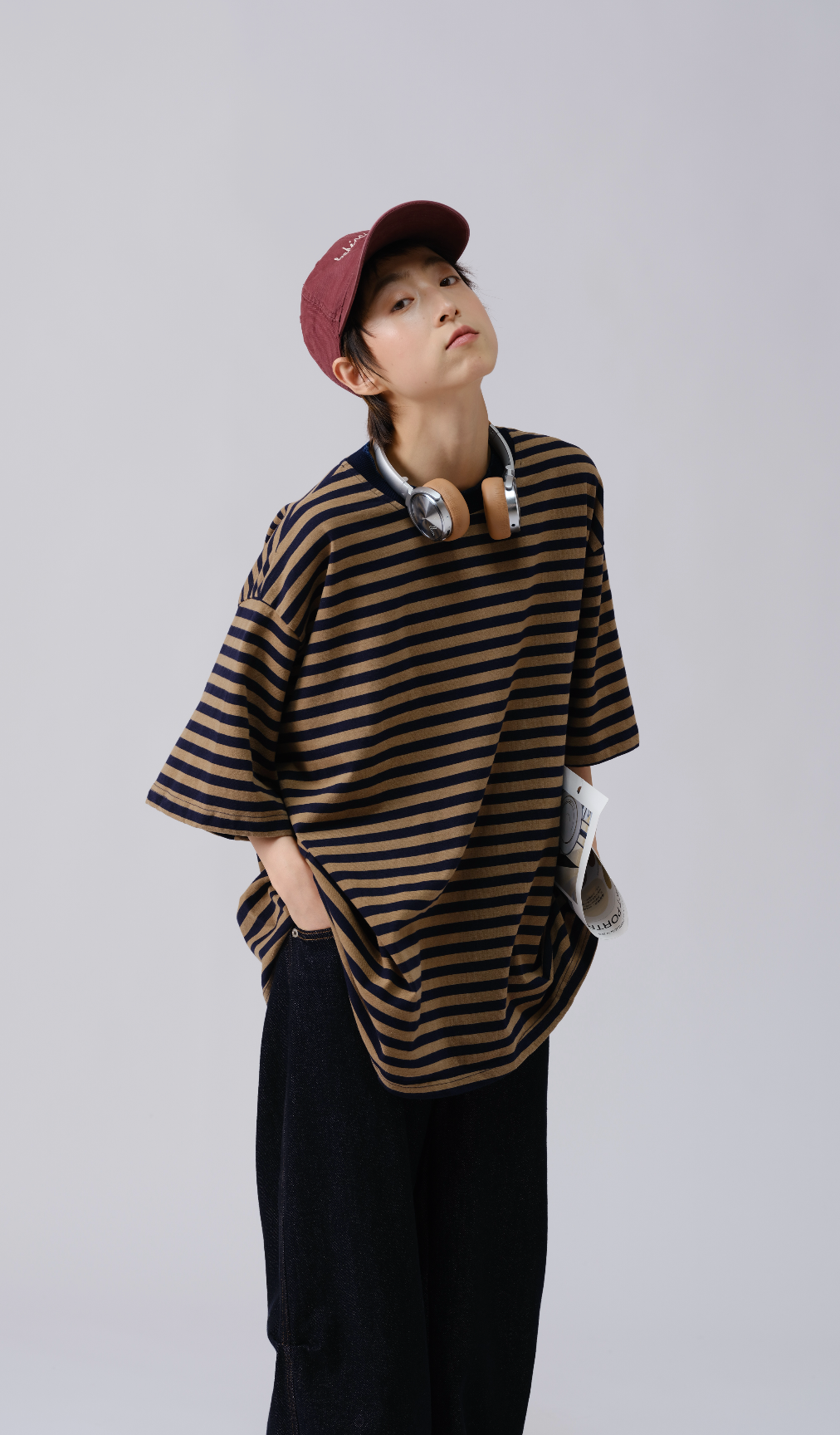 ストレートデニムパンツ