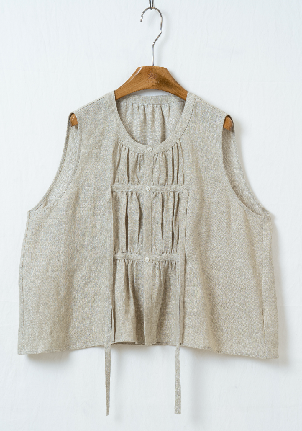 ドレープ付き綿麻ベスト