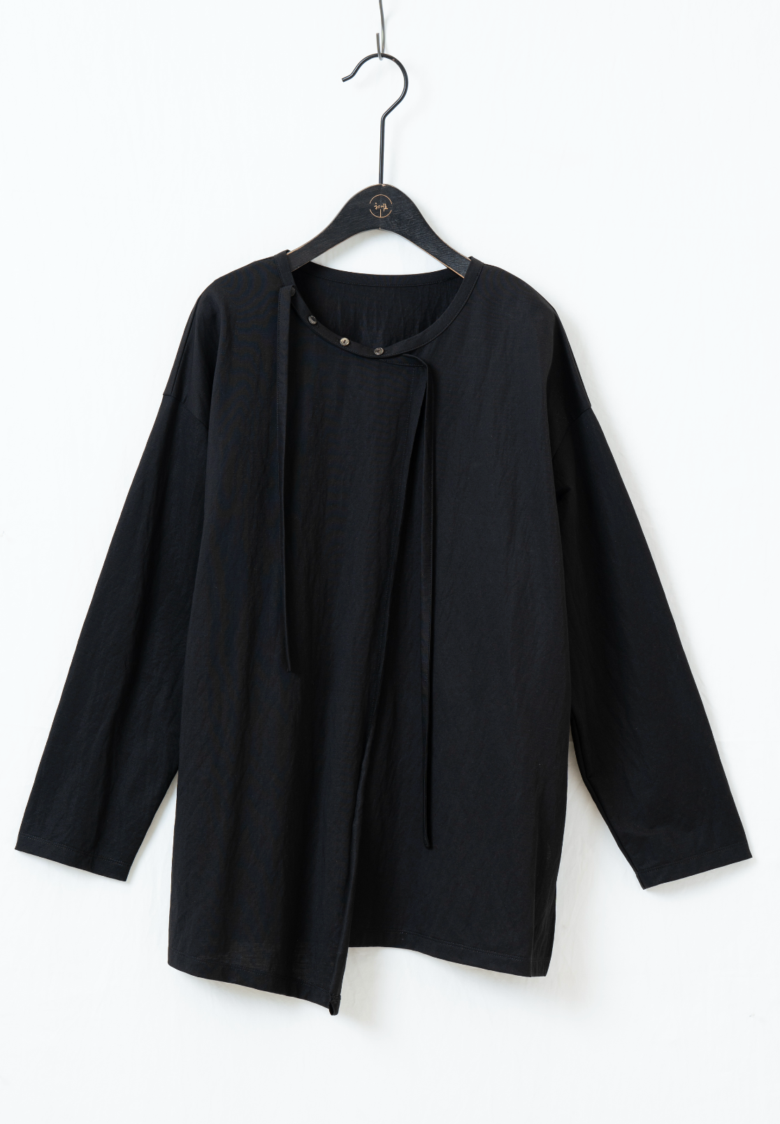 アシンメトリードレープ長袖Tシャツ