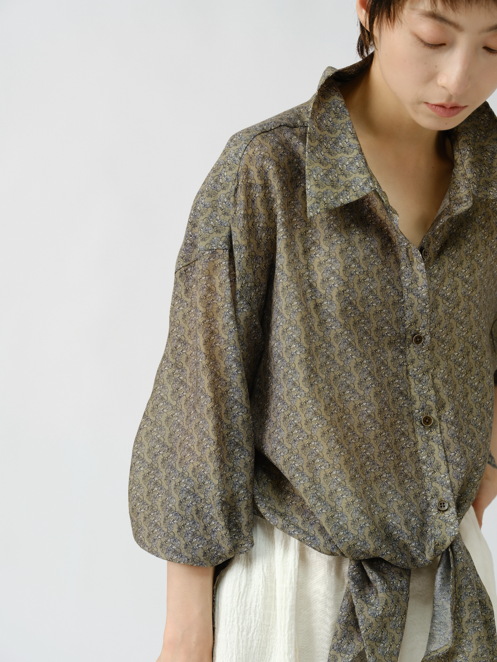プリント長袖シャツ