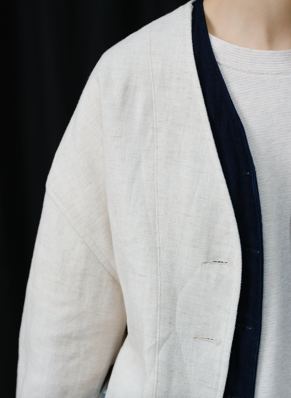 アンティーク風Vネックカーディガン