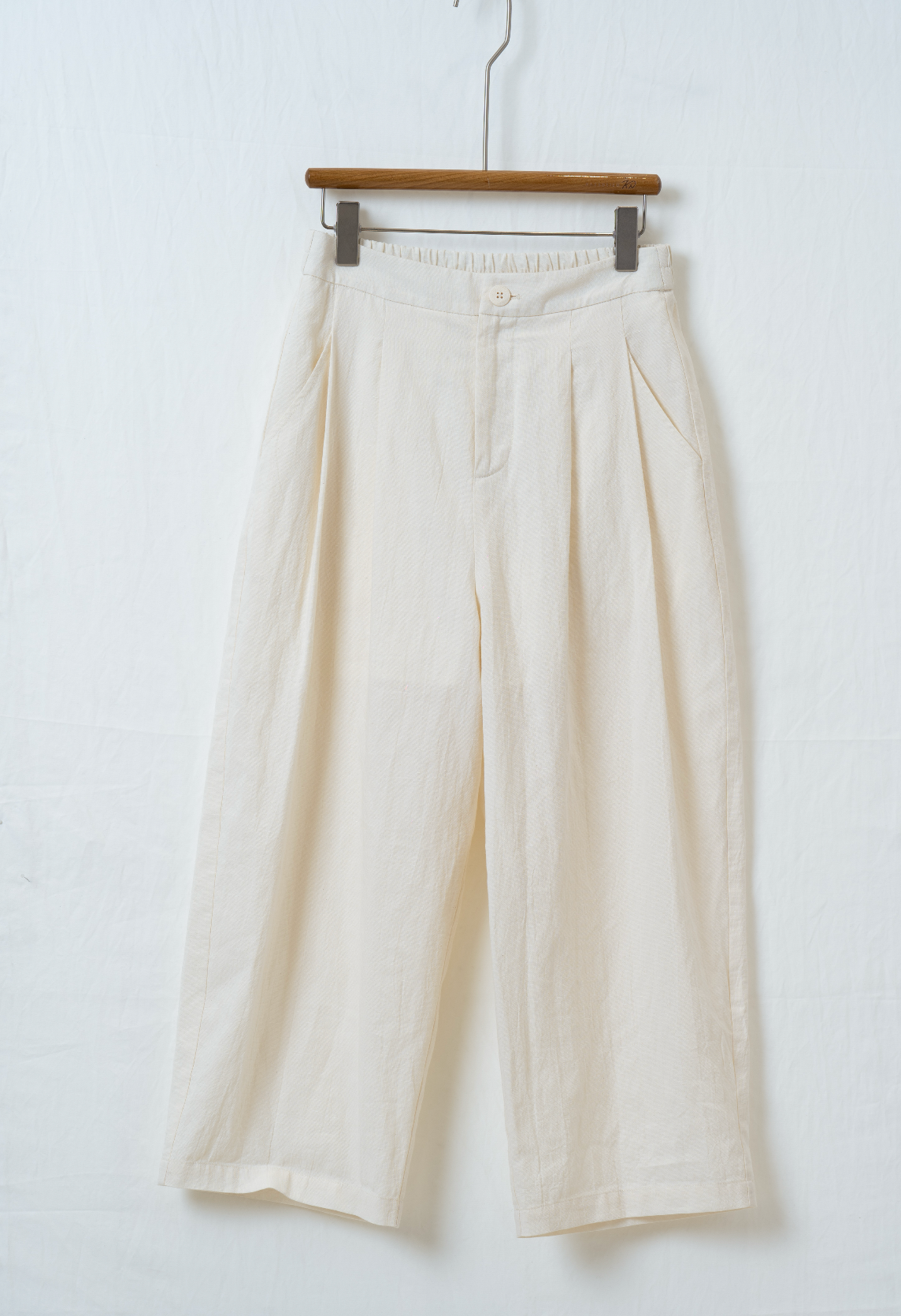 綿麻テーパードパンツ
