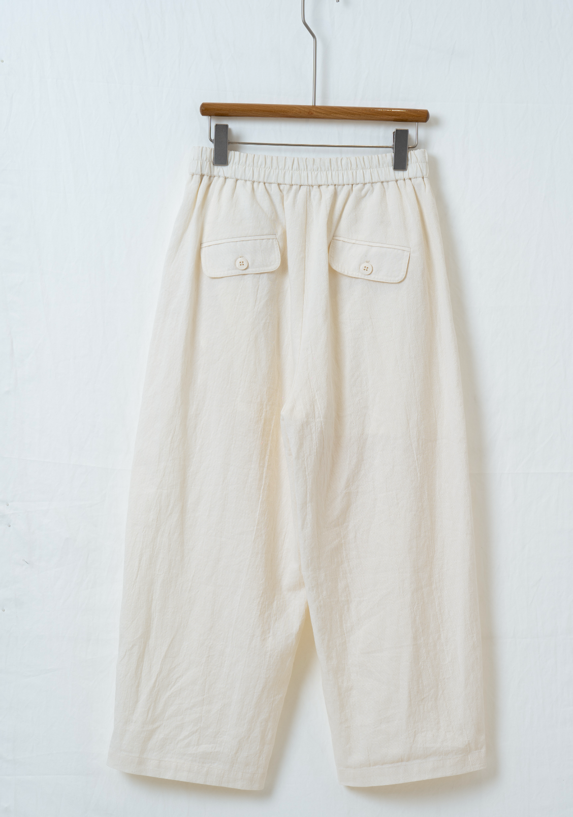 綿麻テーパードパンツ
