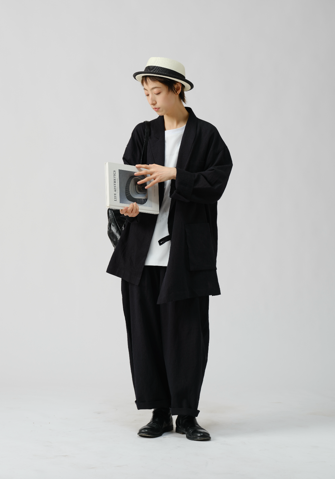 綿麻テーパードパンツ