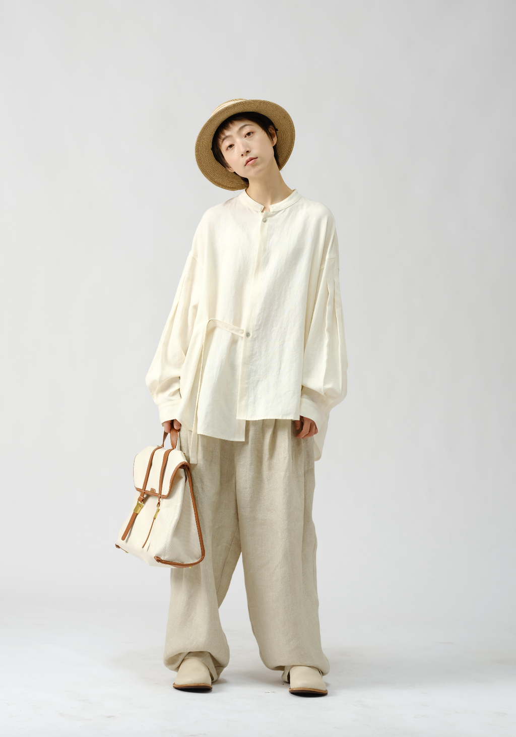 紐付き比翼仕立て長袖シャツ