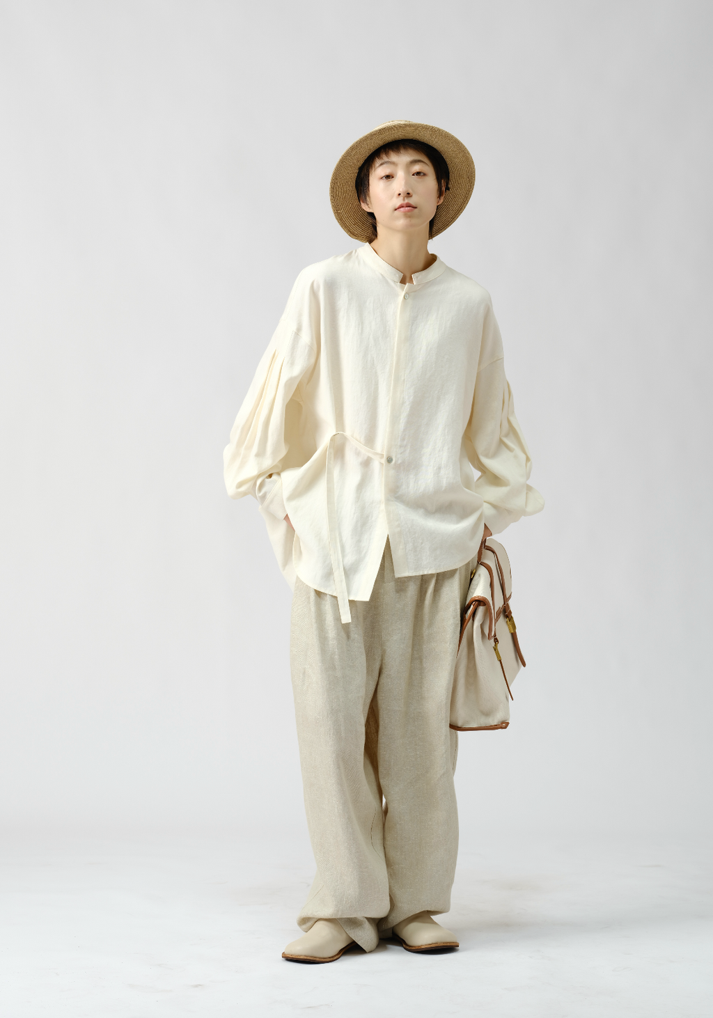 紐付き比翼仕立て長袖シャツ