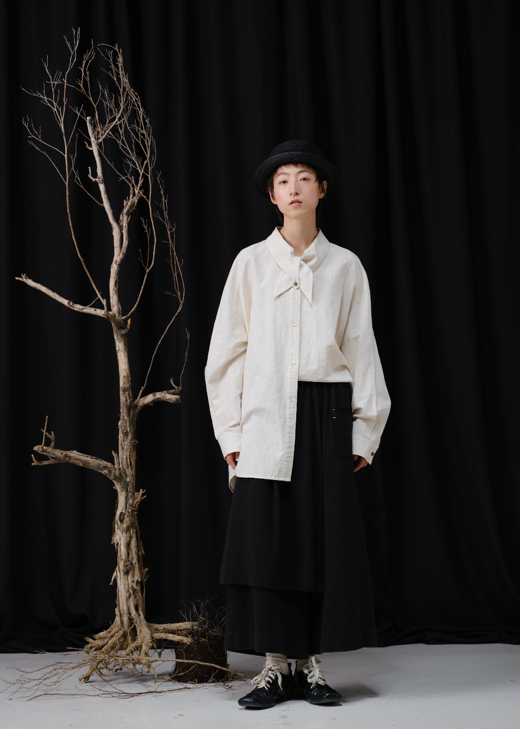 前衛アートカラーリネンシャツ