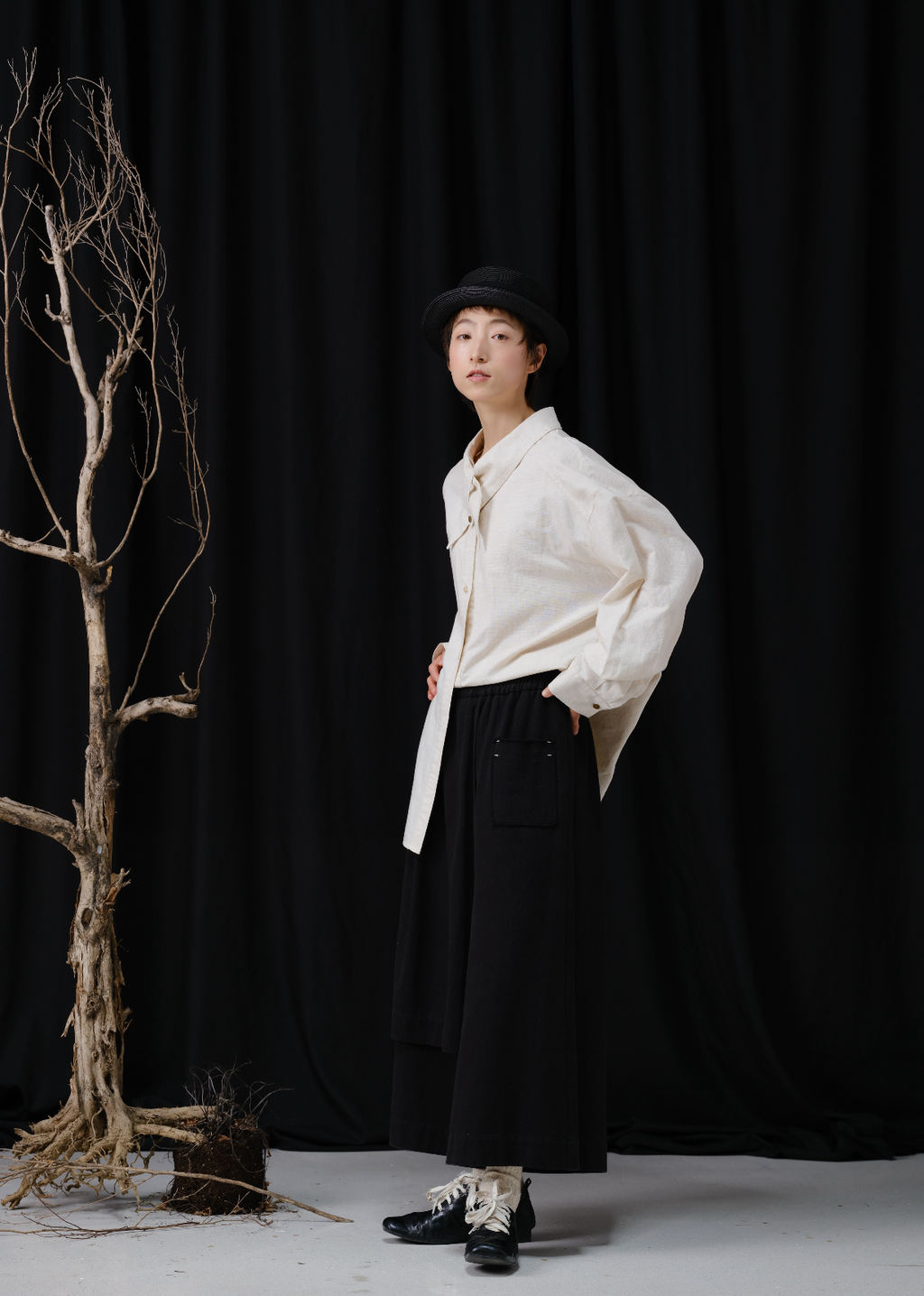 前衛アートカラーリネンシャツ