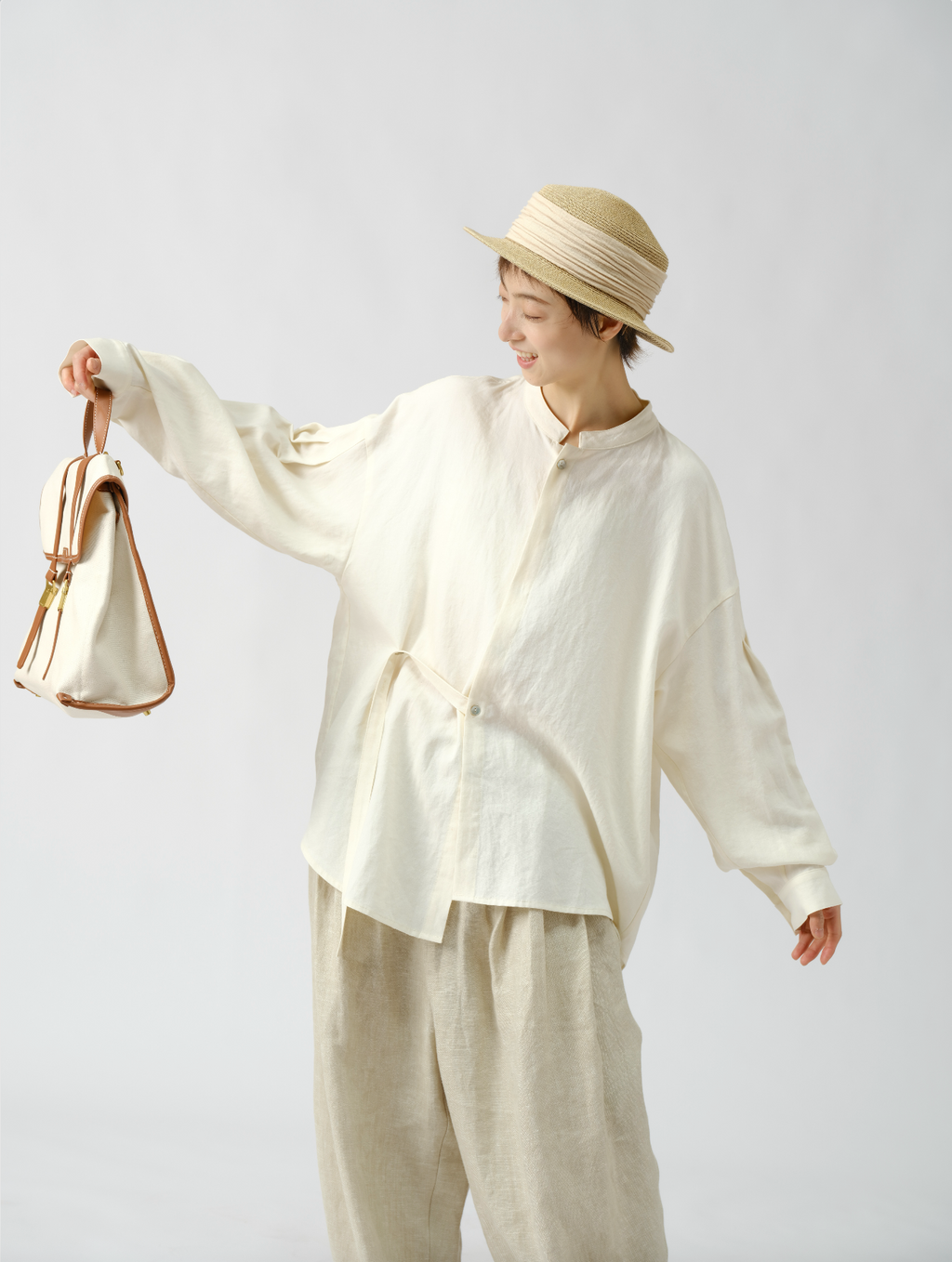 紐付き比翼仕立て長袖シャツ