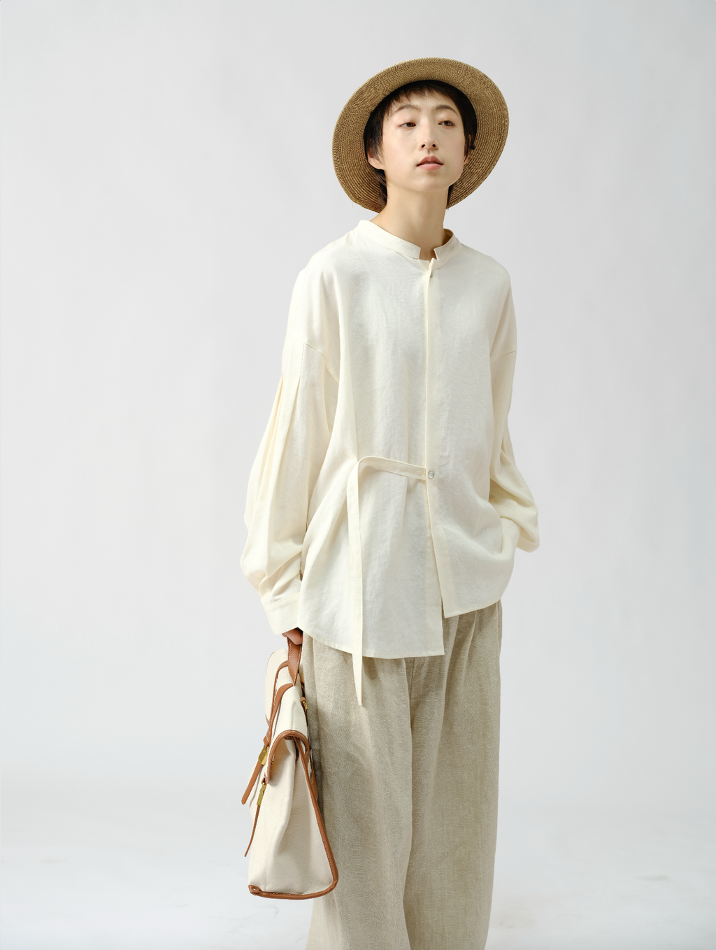 紐付き比翼仕立て長袖シャツ