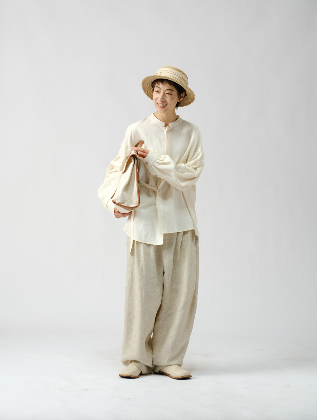 紐付き比翼仕立て長袖シャツ