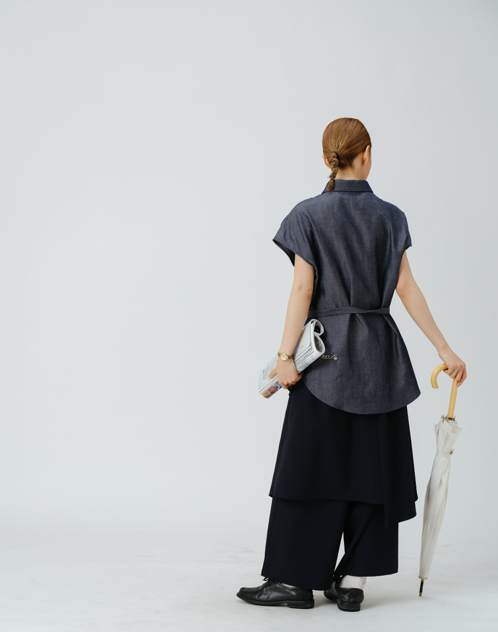 デニムノースリーブシャツ