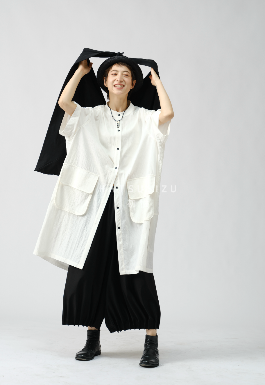 ミドル丈シャツ