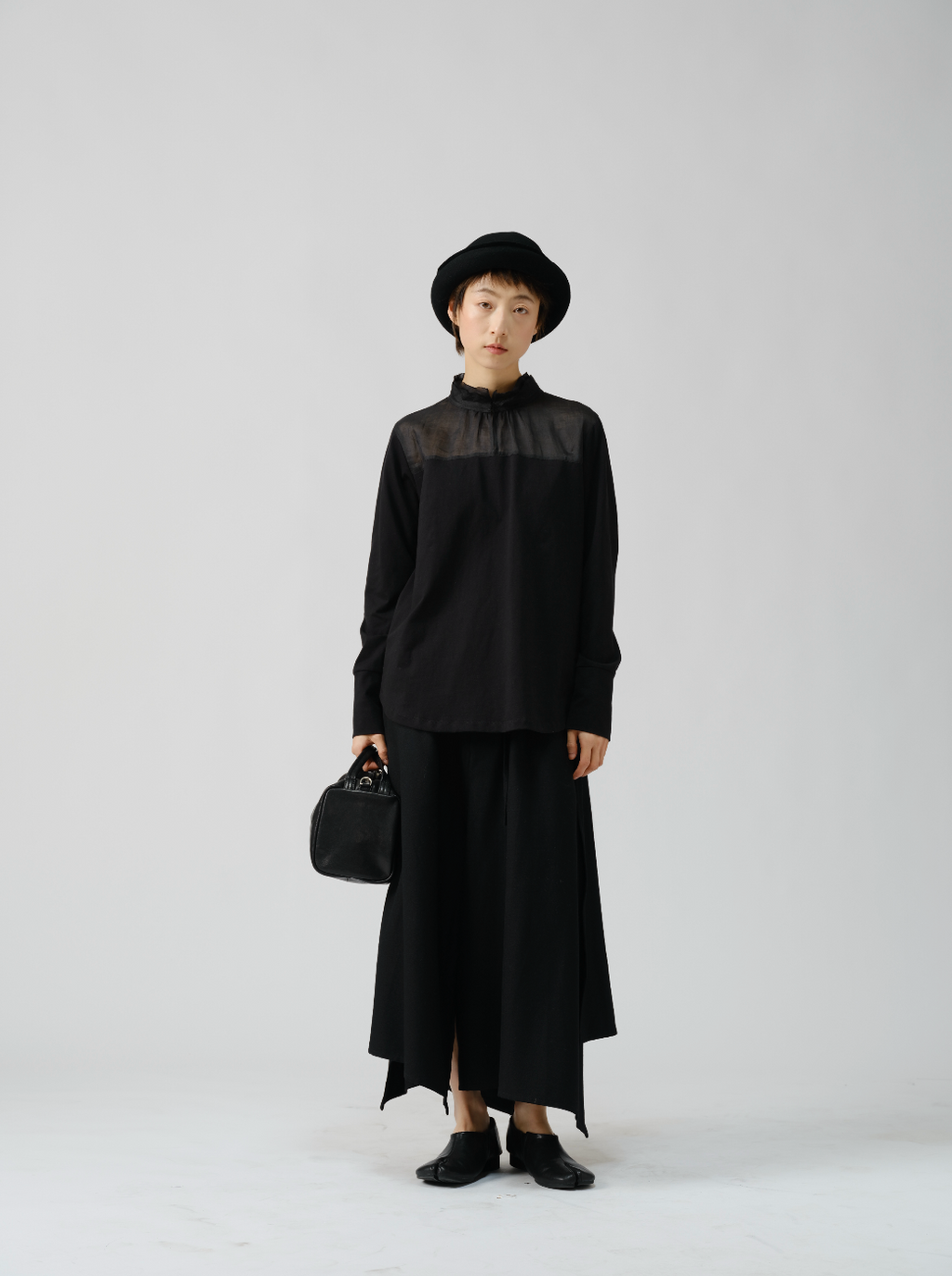 プルオーバーブラウス