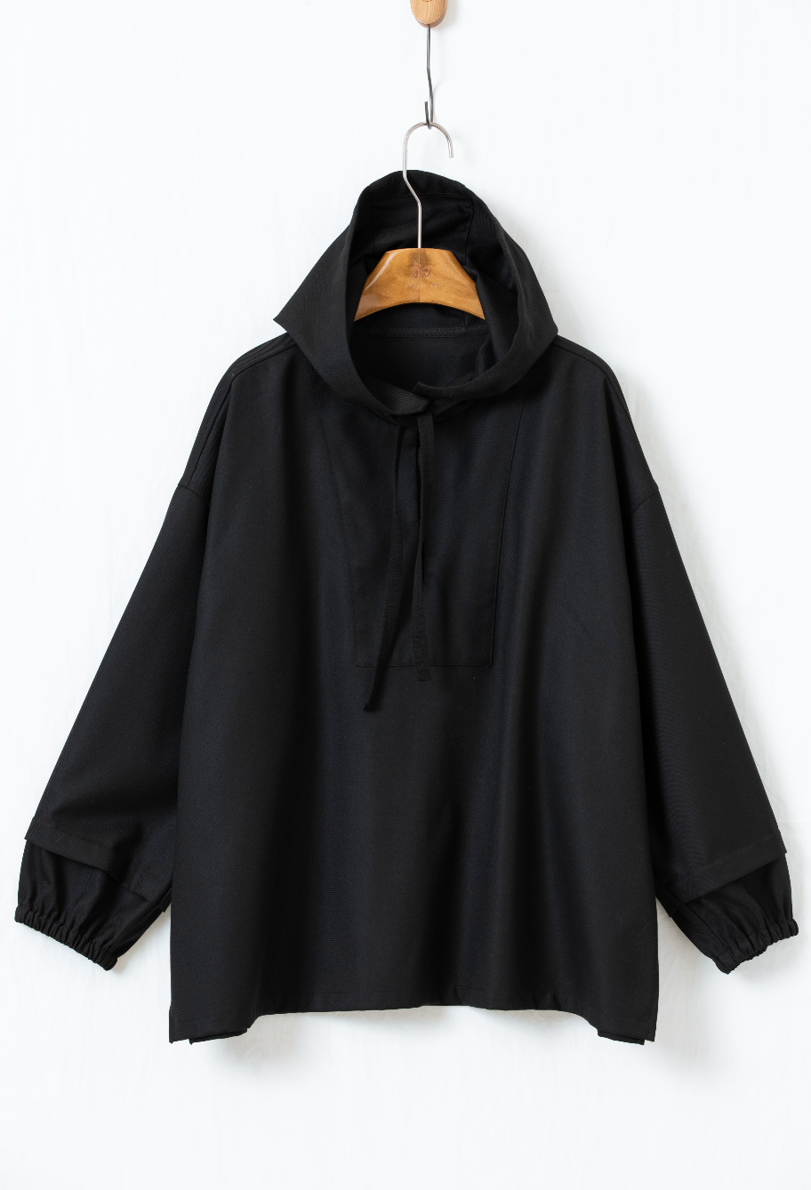 ミニマルオーストラリアウールフーディー