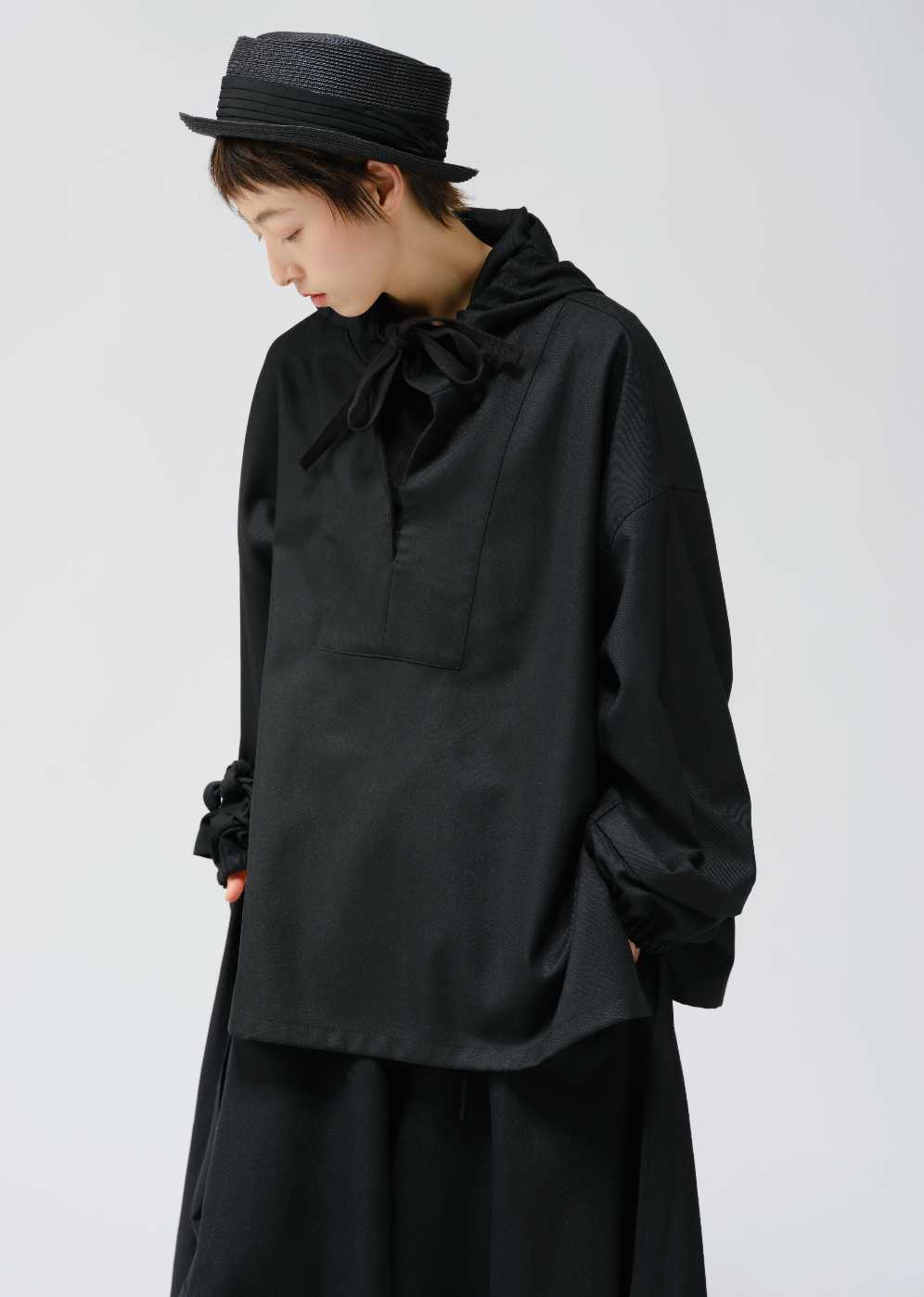 ミニマルオーストラリアウールフーディー