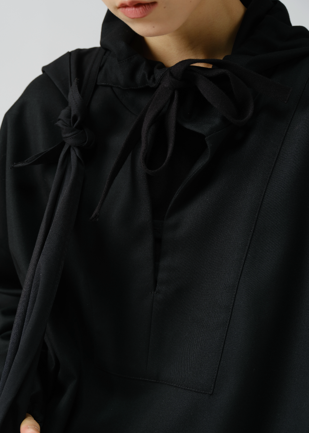 ミニマルオーストラリアウールフーディー