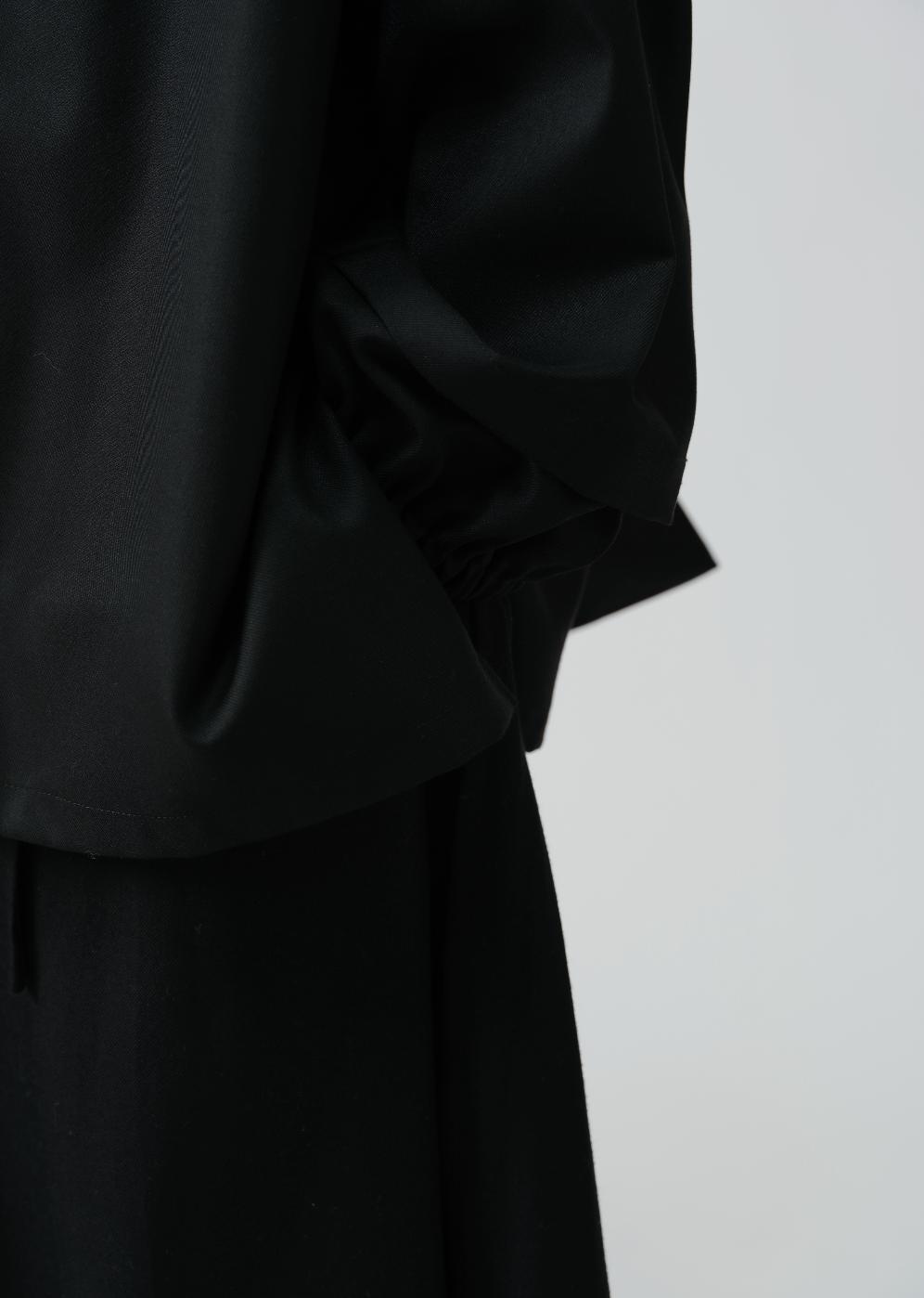 ミニマルオーストラリアウールフーディー