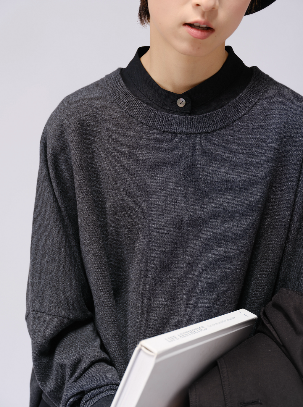 ミニマルオーストラリアウールプルオーバー