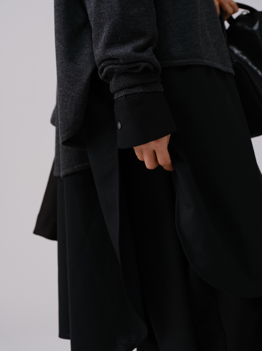 ミニマルオーストラリアウールプルオーバー