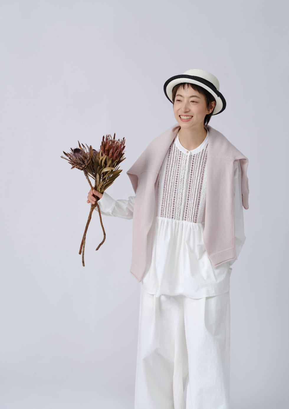 ルーズ刺繍シャツ