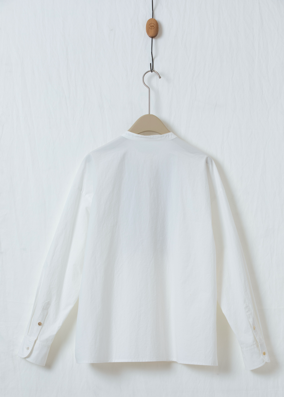 ルーズ刺繍シャツ