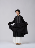 ルーズシルエット刺繍ワンピース