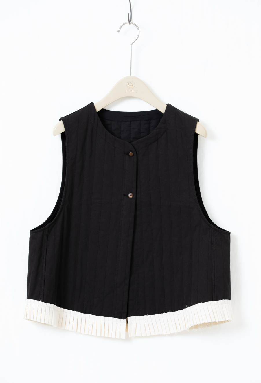 裾プリーツ切替クルーネックベスト