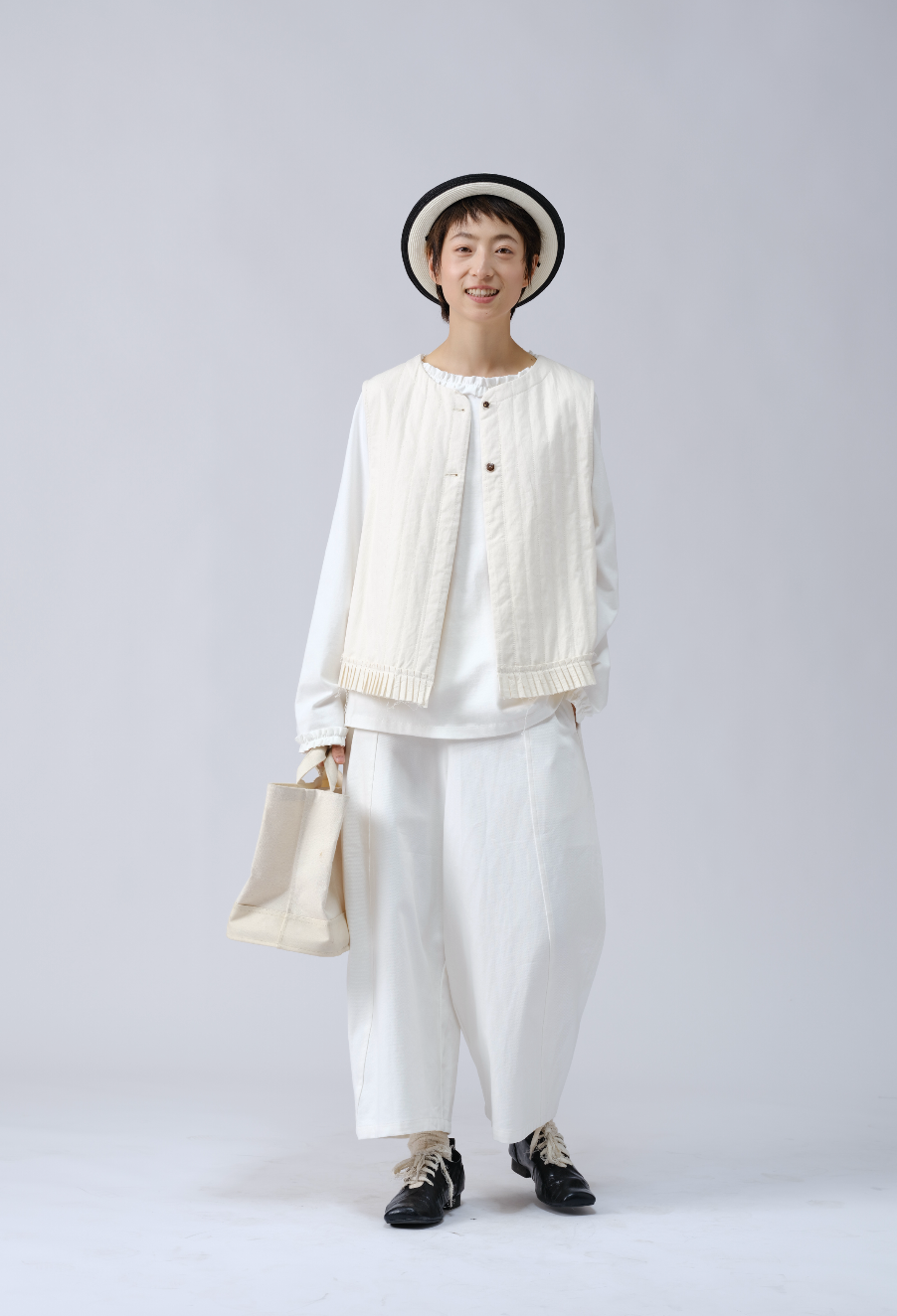 裾プリーツ切替クルーネックベスト