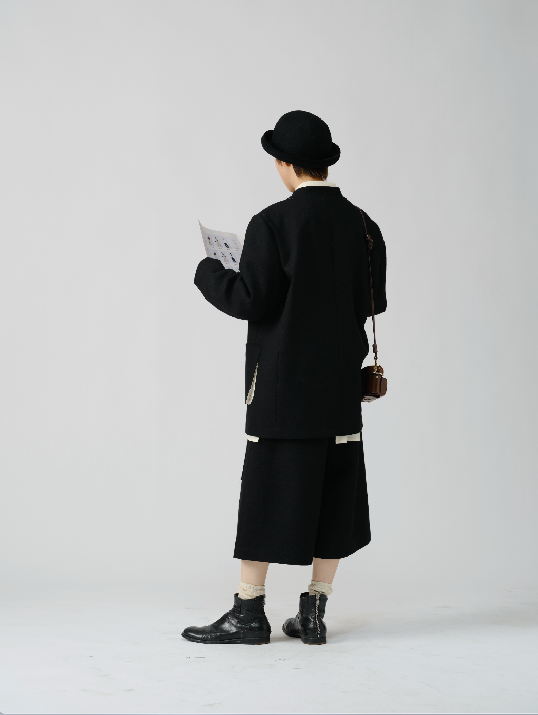 ウールカジュアルクロップドパンツ