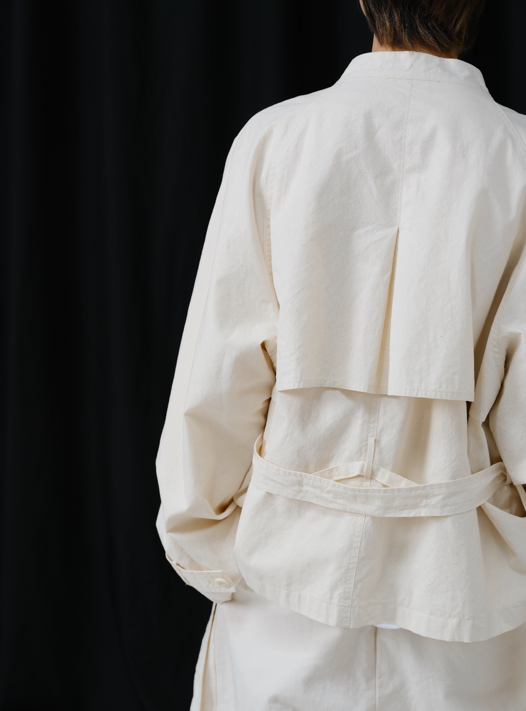 軽量通勤ショートトレンチ