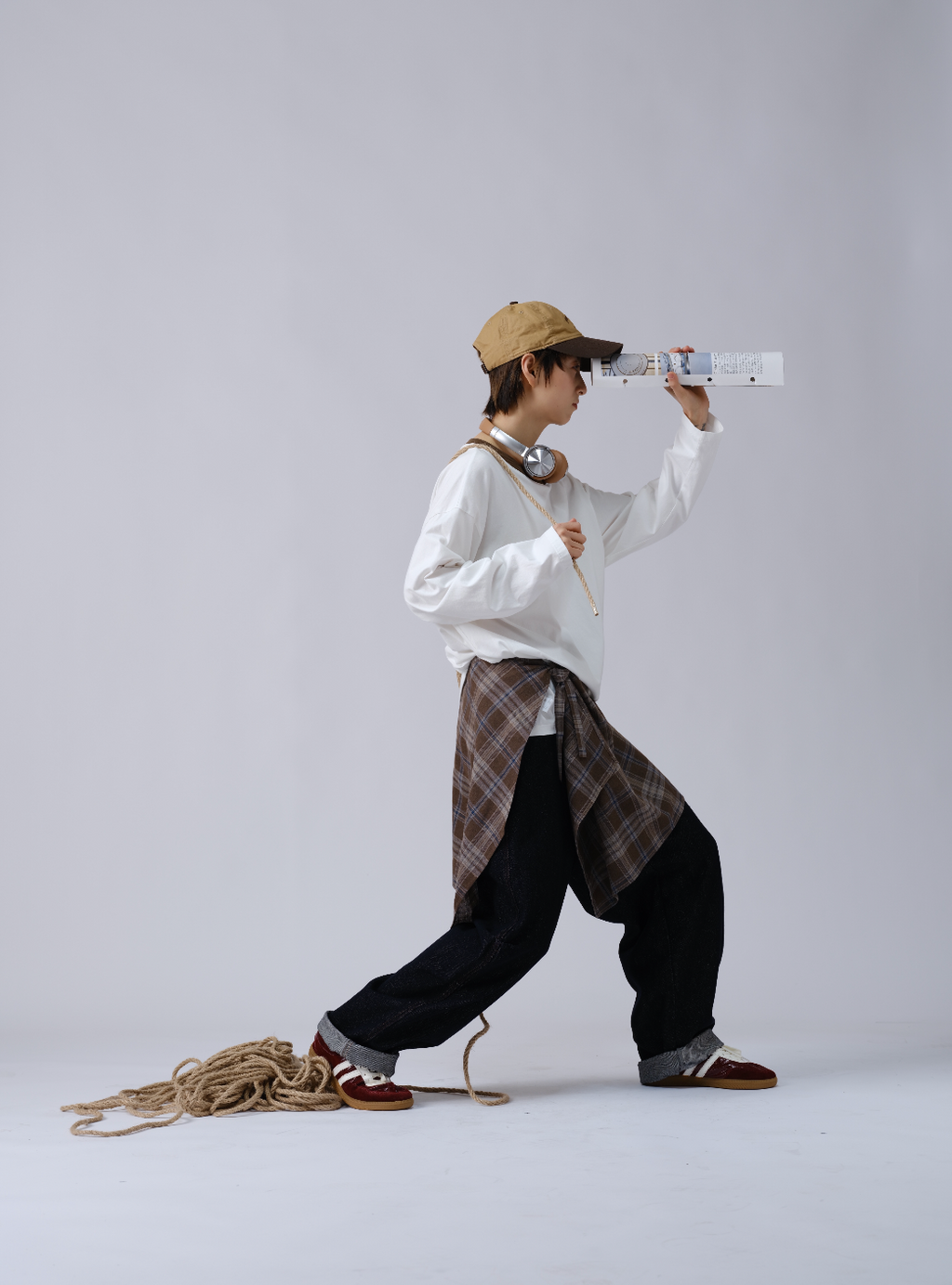 ストレートデニムパンツ