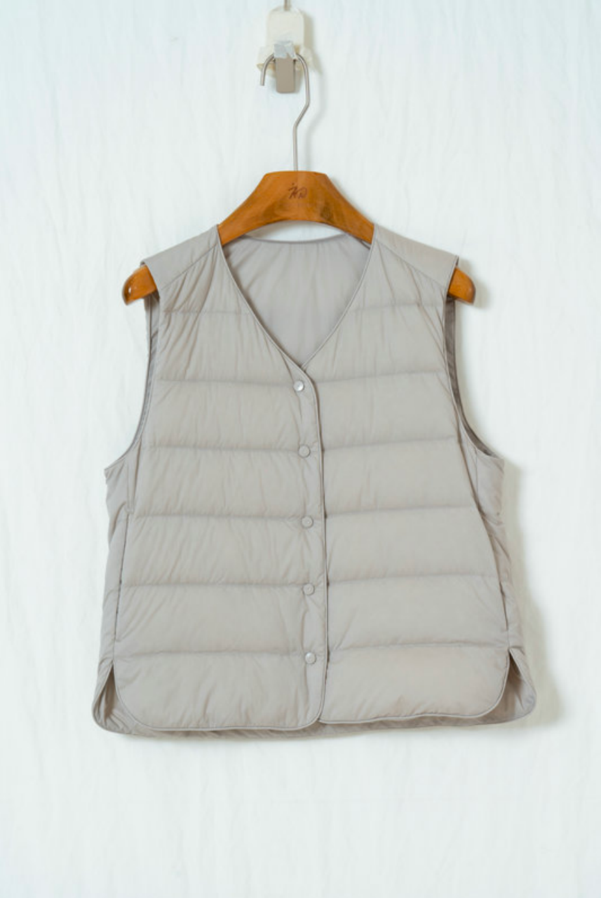 ベーシックダウンベスト