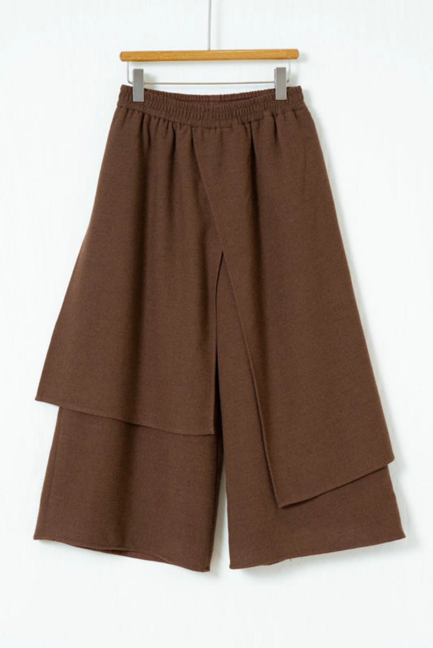 レイヤード風スカンツ