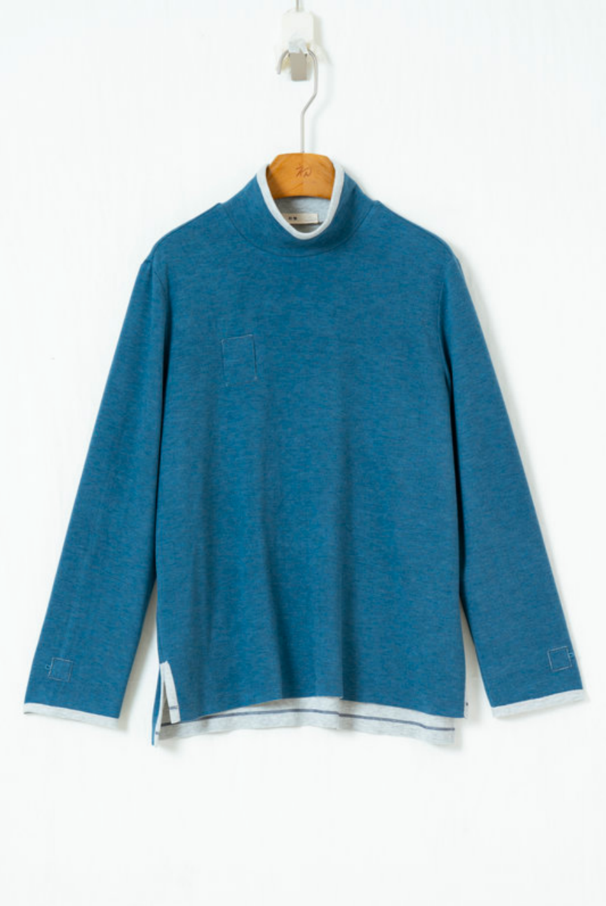 シルク混ハイネックTシャツ