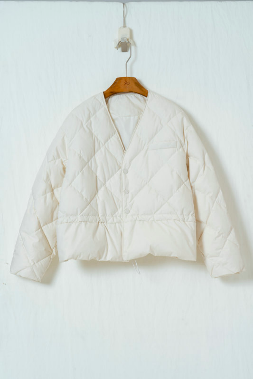 Vネック引紐ショートダウン