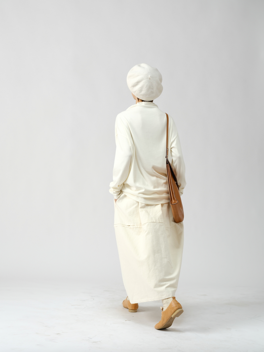 ハイネックリボン長袖Tシャツ