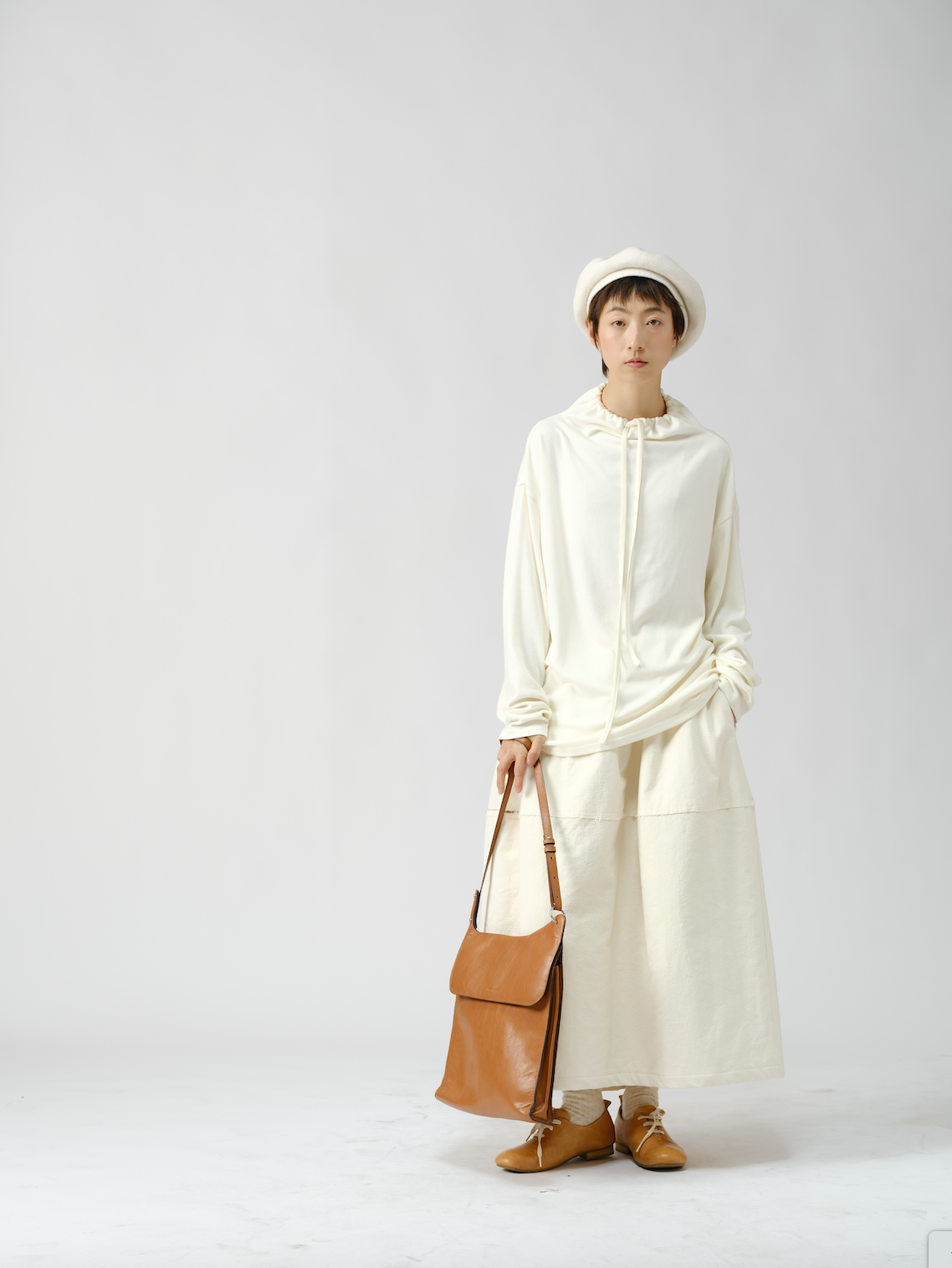 ハイネックリボン長袖Tシャツ